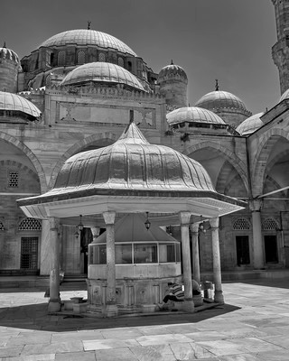 Istanbul    |   27  /  36    |